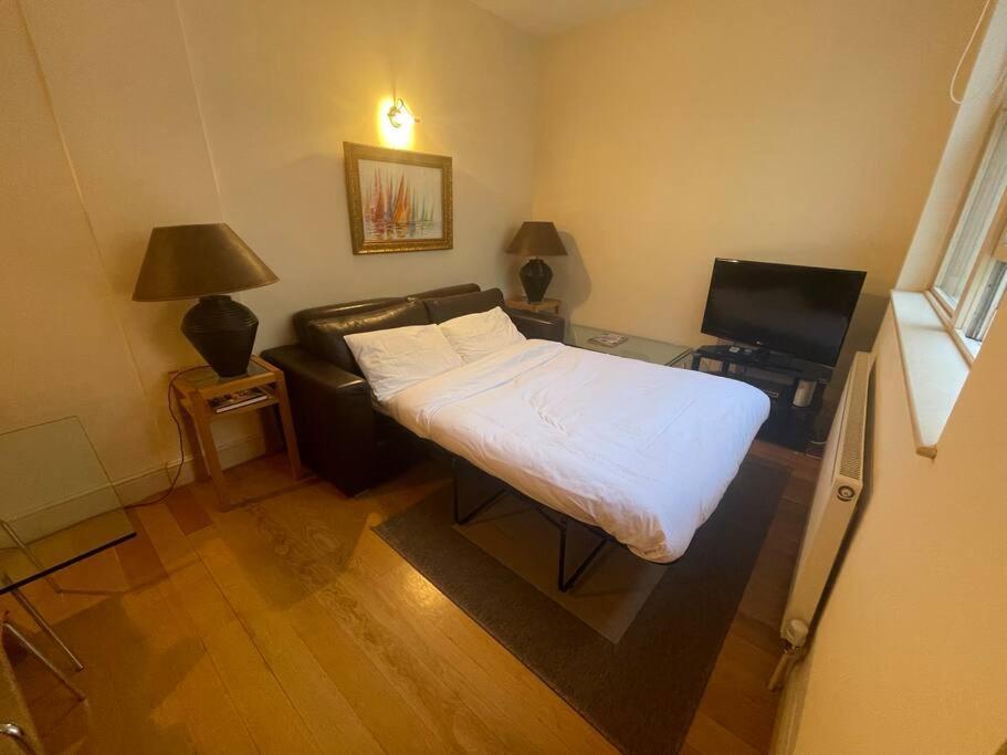 Luxurious Serviced Apt Next To The City Of London And Tower Bridge Apartment Екстериор снимка